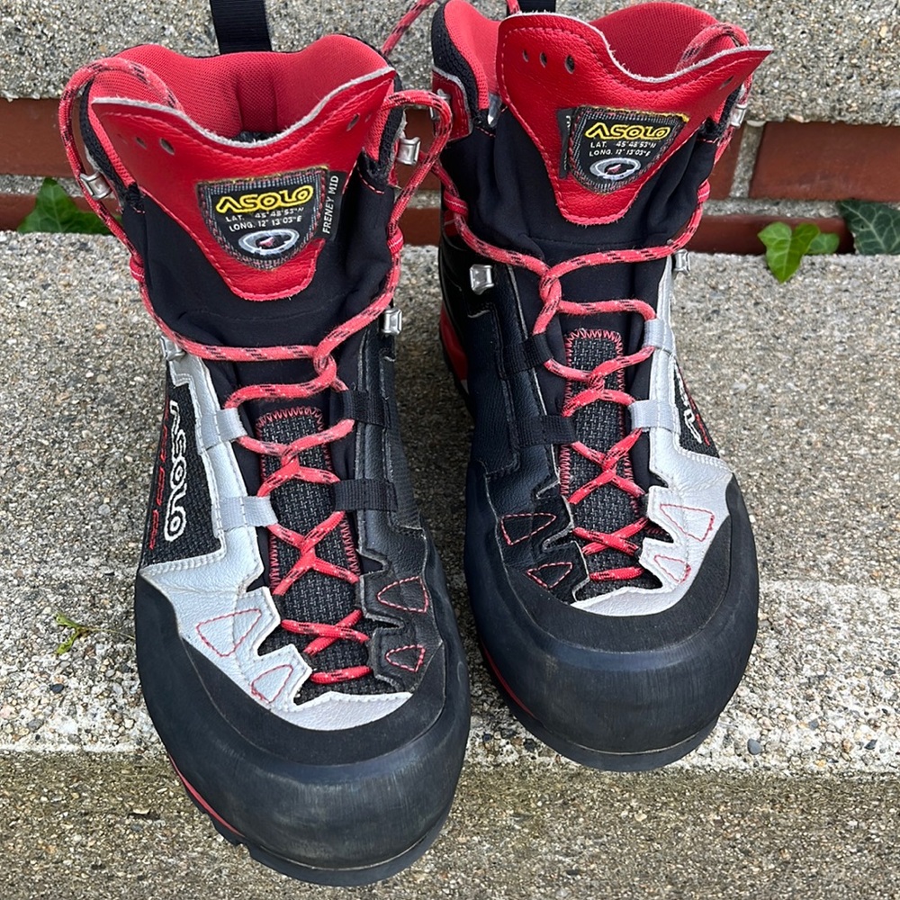 Asolo Freney Mid GV.  Men’s 10 EU 43 2/3.